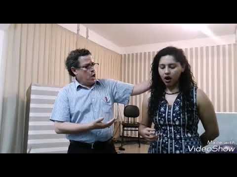 Meme para invejosos. Primeira aula de Canto Lírico para Sara Saane,  Letras (Inglês ) UNEB IV