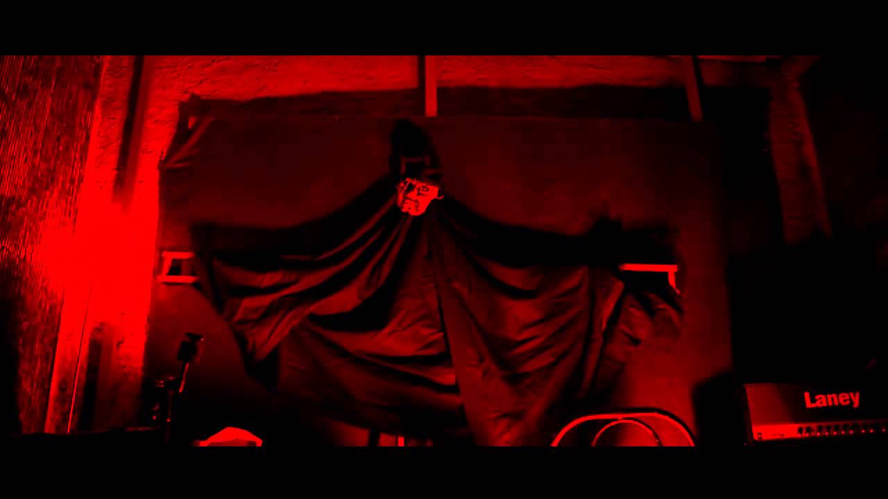 "Welcome Home" by Antonio Ielo - Four4 Horror Short Film Competition 2013