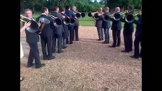 Trompes de chasse : Les honneurs et 2 fanfares d'équipages