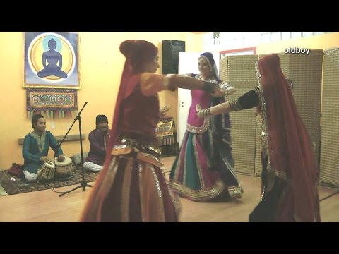Anwar Khan & Matki Dance Group at Sambhala - Ghoomar dance