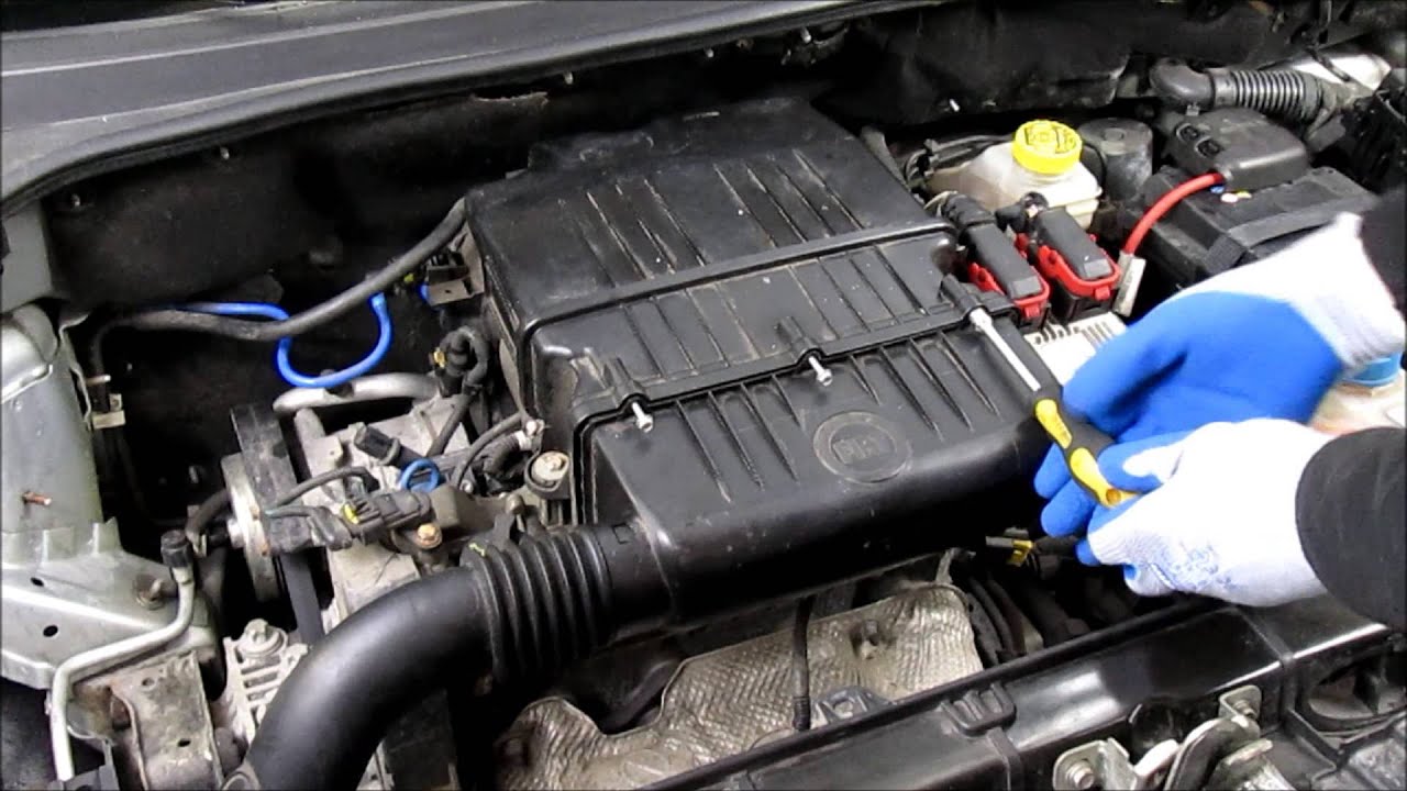 Fiat Grande Punto - Air Filter Replacement