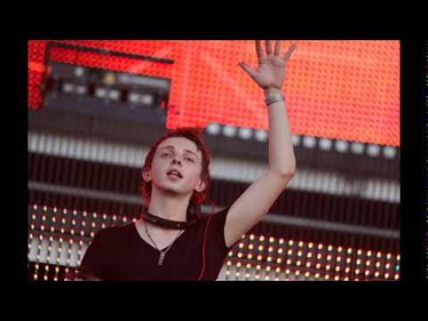 Arty - Live @ EDC 2013 Electric Daisy Carnival (New York) - 17-05-2013 (Full Set)