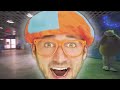 Фото Animals for Children with Blippi | The Sting Ray and Fish!