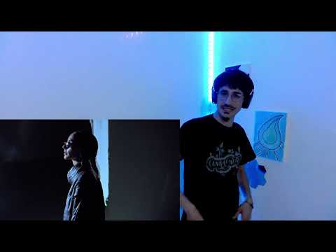 Ricks Reacts Holly Hood - Volta