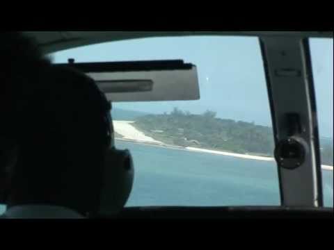 Shark TV - Arriving at Walkers Cay for Erich Ritters SharkSchool May 2011
