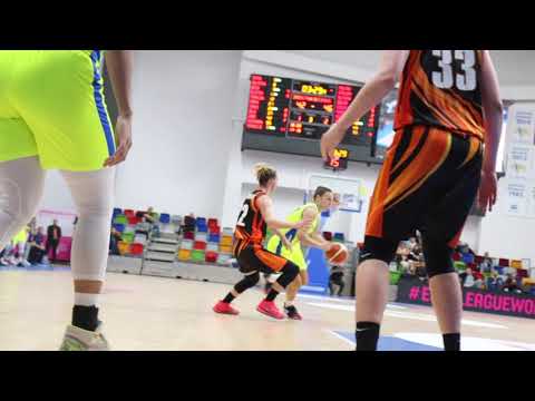 Momentky z utkání ZVVZ USK Praha vs. UMMC Ekaterinburg