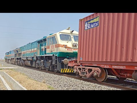 Gooty Twin WDG4 Diesel Locomotive Pulling Heavy Container Goods Train | Malgadi Train Videos