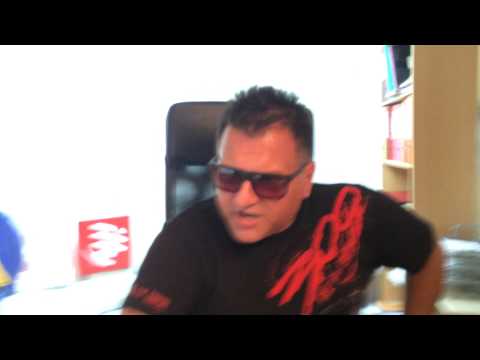 ΑΛΒΑΝΟΣ ΑΓΟΡΑΖΕΙ BMW X5 - ALBANOS AGORAZEI BMW X5