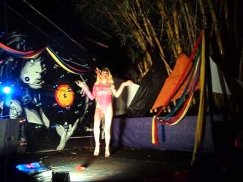 P!nk Fairy - Sweet Dreams / I Got The Music - 2* Palquinho Colorido Halloween - Ufscar. 31/10/13