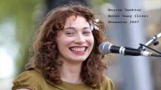 Regina Spektor- Hotel Song (Live @ Bonnaroo 2007)