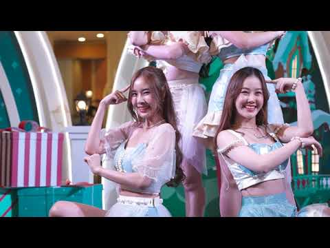 Wawa Daisy Daisy - ไม่ Lucky ก็รักเรา (Don't Worry) [Unit CASSIA] @Terminal21 20211231 [Fancam 4K]