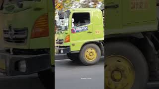 Download lagu Truck Hino with crane #short  #hino500 #fyp #fypシ゚ #fy #fypyoutube #shortvideo #shortsvideo #shorts mp3