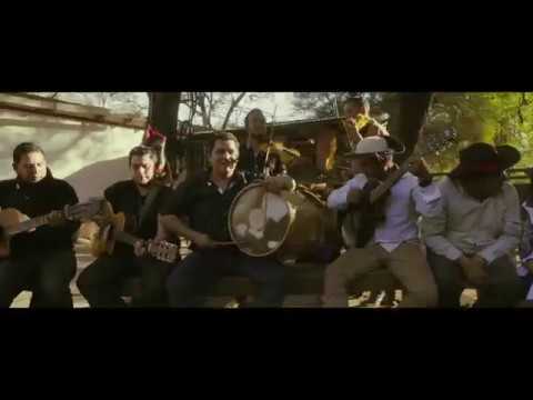 No Vale Tu Amor video