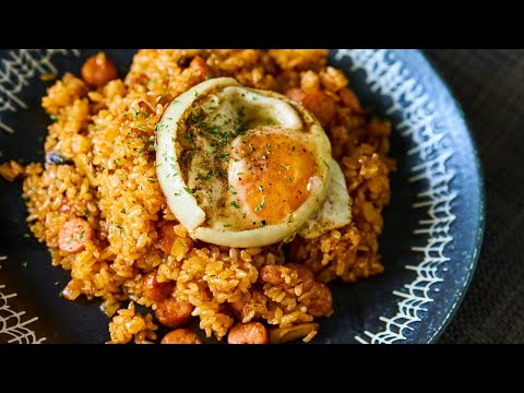 悪そうな男が作るナポリタンライス
