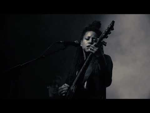 Ché Aimee Dorval - Loveless (Live at The Rickshaw Theatre)