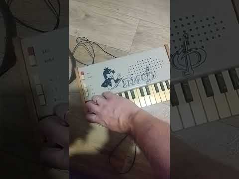 PIF - soviet (Ukrainian) analog toy synth with (more bass mod) image 9