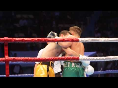 Бой Артема Чеботарева и Дмитрия Митрофанова в Саратове