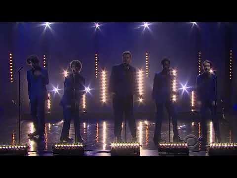 Stranger things cast singing 🎤