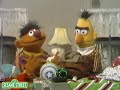 Ernie S Quick Clean Up Retrotv Throwbacktv Sesamestreet Throwbacktvmovies