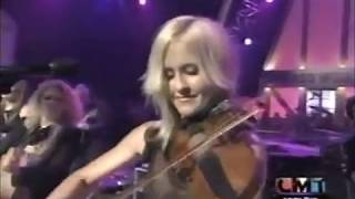 CMT Grand Ole Opry  Dixie Chicks Landslide + White Trash Wedding  Pt 7