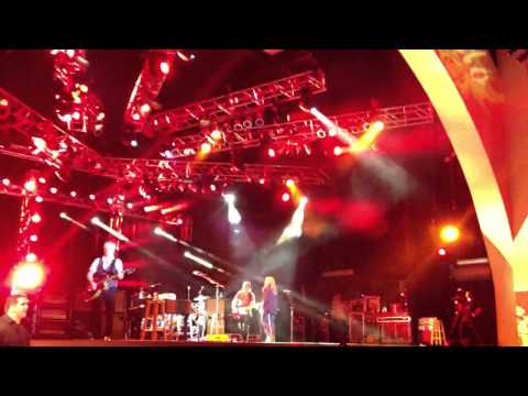 Pat Benatar - Hit me with you best shot