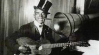 A Chicken Can Waltz the Gravy Around - 1927