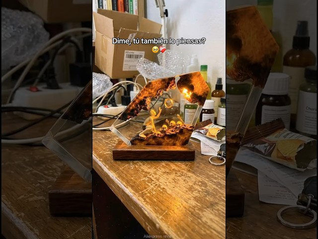 Vídeo relacionado con xxkgdsv Lámpara de resina epoxi, Anillo del Señor Oscuro, luz nocturna LED de resina de madera maciza hecha a mano, puerto USB, decoración de mesita de noche de dormitorio, regalo de cumpleaños