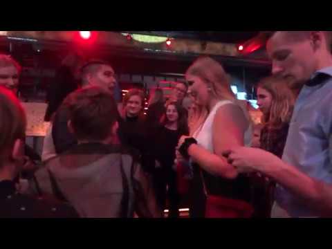 ÅKER TILL TALANG OCH STÖTTAR GUSTAV