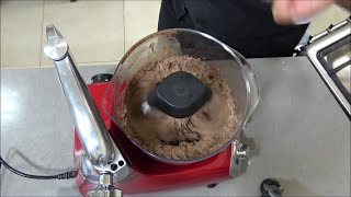 הכנת גנאש שוקולד מריר, שמנת מתוקה 38%, שוקולד מריר 66% וחמאה