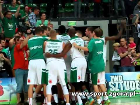 www.sport.zgora.pl - Decydujące rzuty Koszarka  w finale nr 3 Stelmet ZG - PGE Turów  93:92