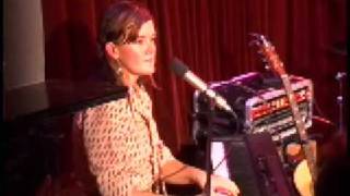 Gretchen Witt LIVE at Acoustic Long Island