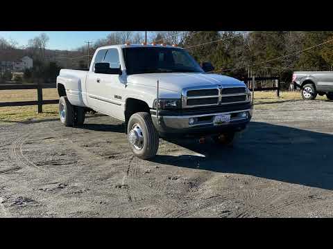Second Gen 2001 Dodge Ram 3500 Cummins manual NV5600 ride along.