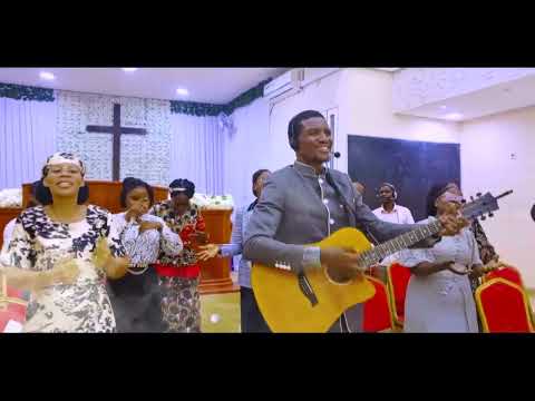 LOUANGE D'ENSEMBLE (vol 1) by Bro DON NGUVULU 