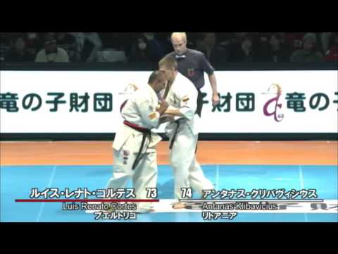 【新極真会】 The 11th World Karate Championship 1 round13 Luis Renato Cortes vs Antanas Klibavicius