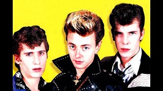 STRAY CATS : GINA (LYRICS)