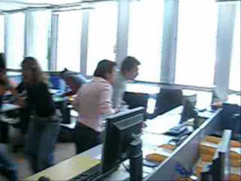 DANCEFORCE FEAT. HYPEMAN SHAKE YOUR WIGGLE HIT MANIA 2000