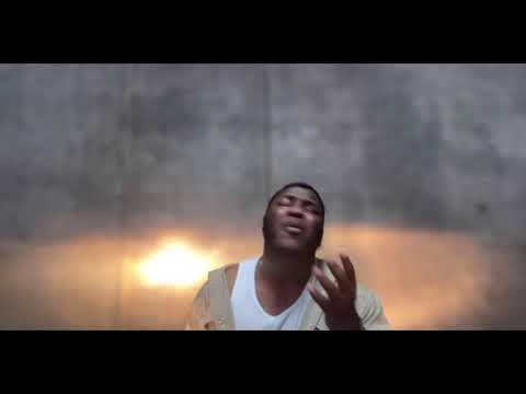 Chloe xHalle cover - wonder what she thinks of me