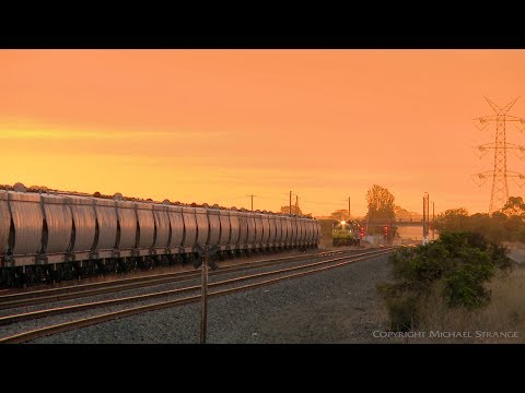 6KQ1 SSR Grain Train Sunset Timelapse - PoathTV Australian Railways