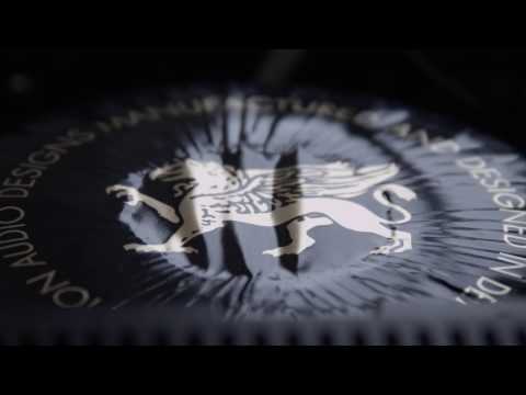 SoundStage Gryphon Shorts Diablo