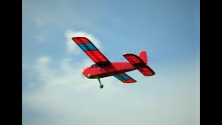 preview picture of video 'RC Airplane Flying OS 20 powers the Sterling Mambo'