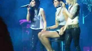 The Veronicas @ Revenge is Sweeter Tour 09