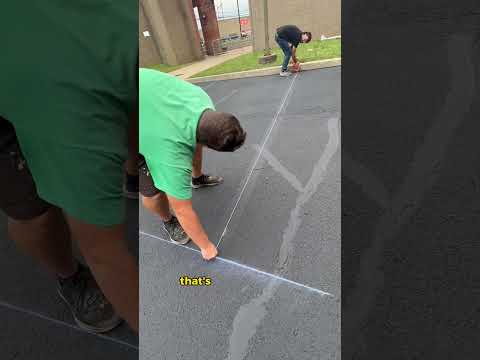 How to Paint Perfectly Straight Parking Spots 🎨🔥⛽️ #satisfying #painting #asphalt #linestriping