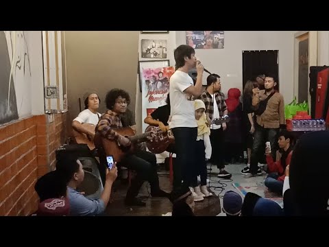 D'MASIV - INGIN LEKAS MEMELUKMU LAGI Live in FOODUPDATE CAFE