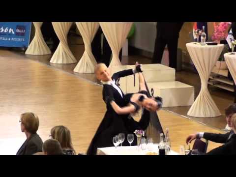 Latvian Standart Championship 2011 Vadims Kuzņecovs - Albīna Džalagonija 1.2fin waltz.wmv