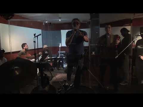 Bitoqueao estrena nuevo tema "Eres mía"