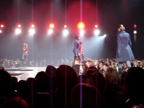 G-Star Fashion Show LIVE! Gefilmt am 20.01.2010 auf der Bread&Butter in Berlin.