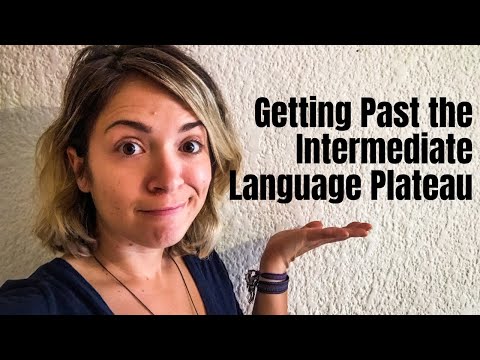 How I'm Learning Spanish Fluently | Tips for Getting Past Intermediate