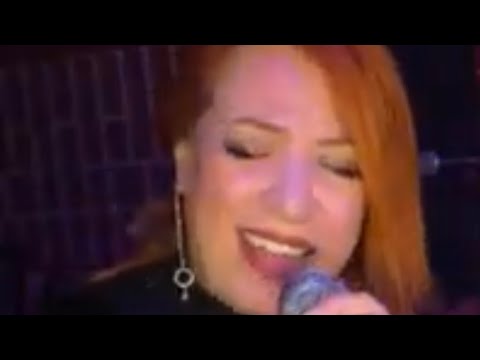 EMİNE YAVUZ & SAÇIMIN AKINA BAKMA SULTANIM CANLI SAHNE (COWER)