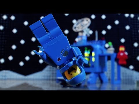 Benny Saves Bricksburg - THE LEGO MOVIE 2 - The LEGO Movie ReTeling
