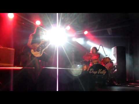 Deap Vally - Drought @ The O2 Academy Birmingham 2013